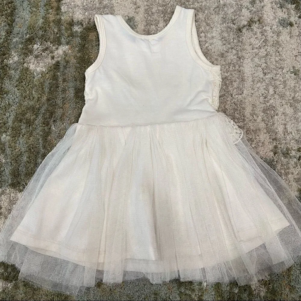 146. Girls Beautees Tulle Doily Cream Dress size 2T tutu